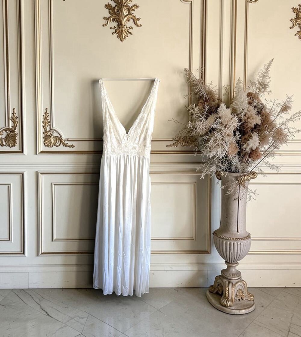 Shadowline Nightgown Full Sweep Ivory White Sz S Maxi Vintage 70s Gown Romantic
